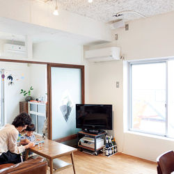 日本の古い建具や家具が主役の中古マンションリノベーション