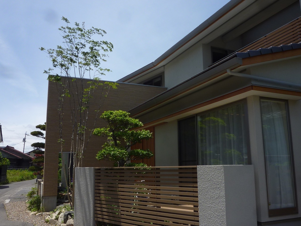和モダン二世帯住宅ロフトを持つ７LDK【垂井の家】の建築事例写真