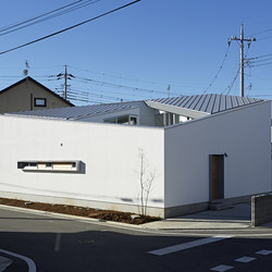 東本町の家