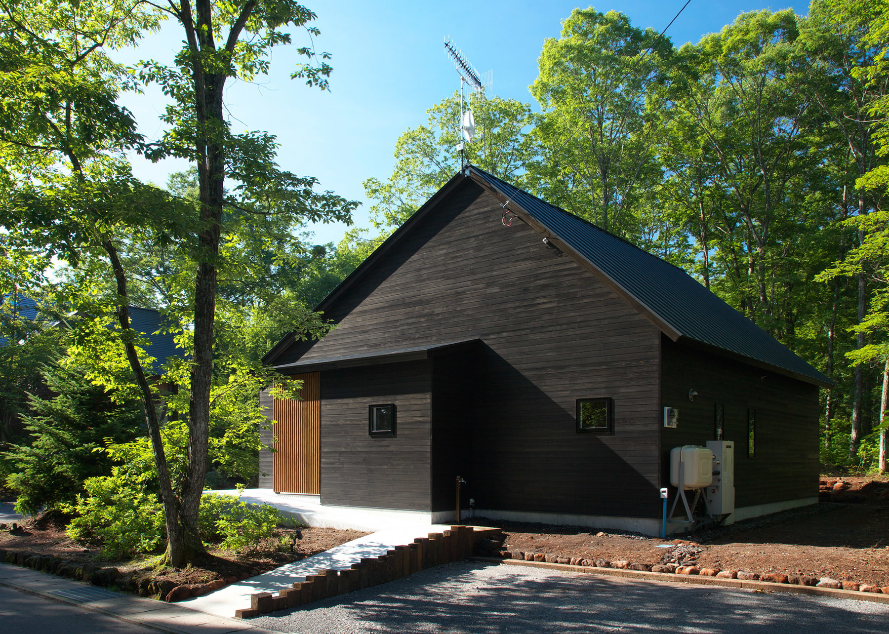 寒冷地の別荘『北軽井沢の週末住宅』の建築事例写真