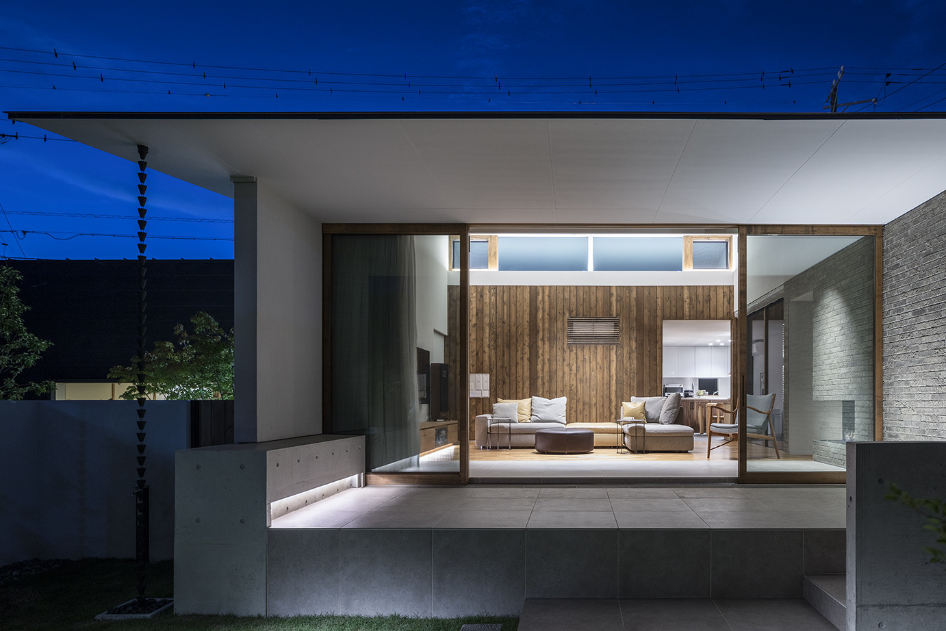 浜松Ｈ邸　－庭とリビングが一体化する平屋の邸宅－の建築事例写真