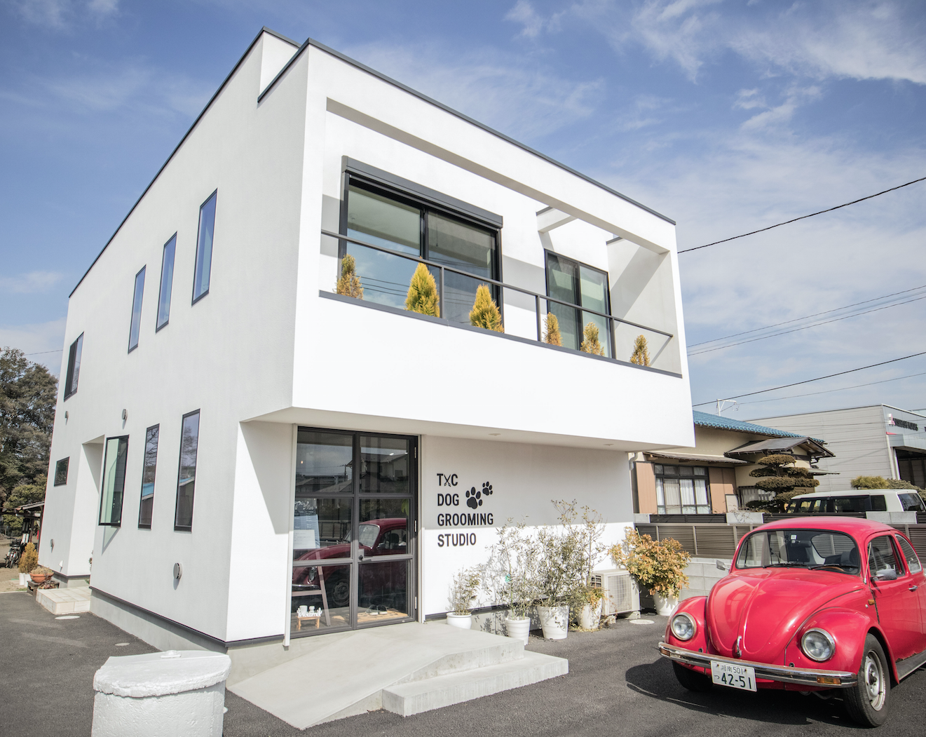湘南茅ヶ崎店舗併用住宅 ペットトリミングサロン Sumika 建築家 工務店との家づくりを無料でサポート