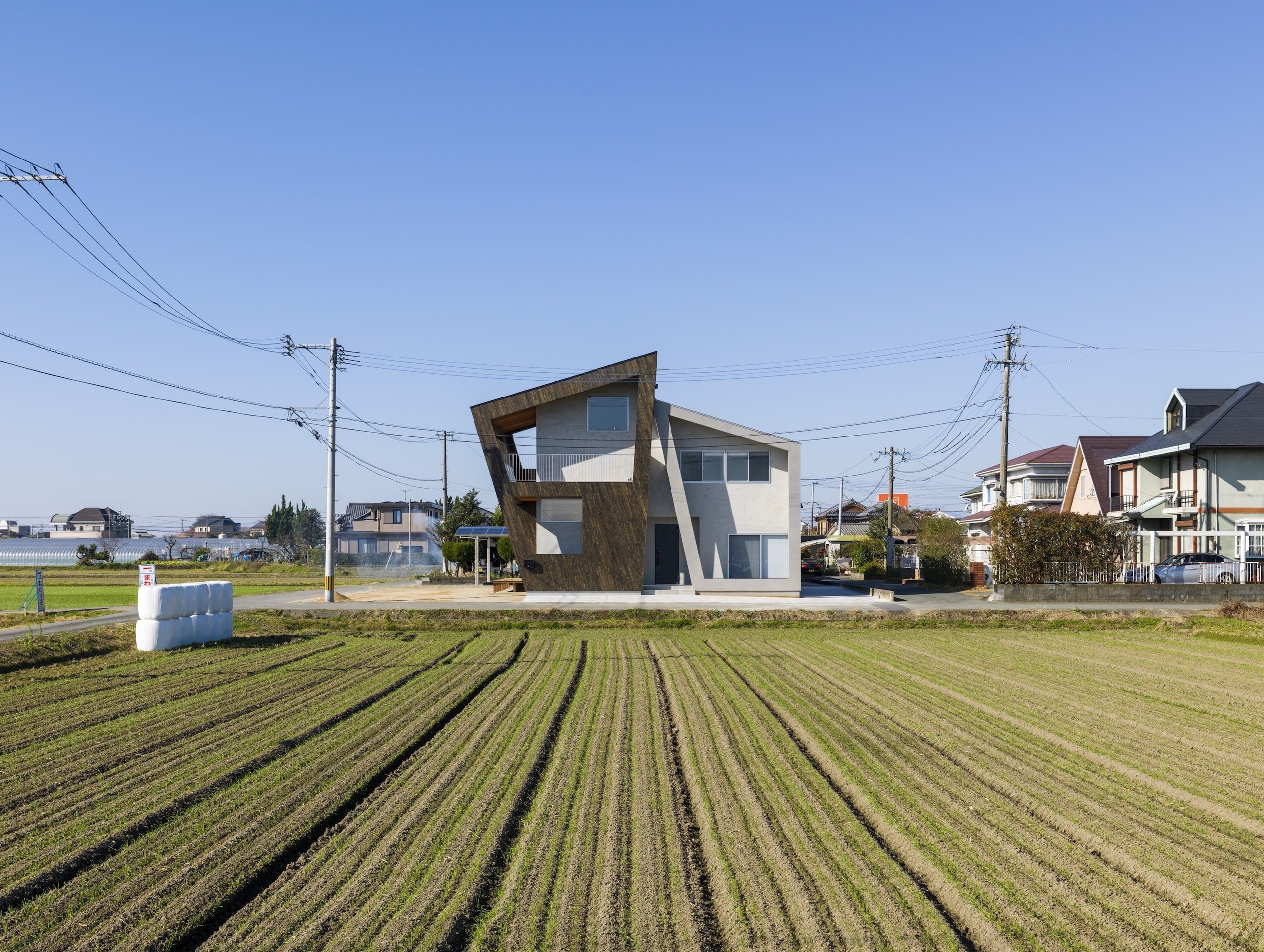 早津崎の家　内殻と外殻の建築事例写真