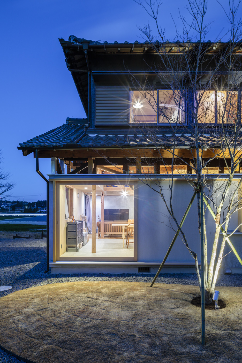 西坂部の家／二世帯へのリノベーション＆増築の建築事例写真