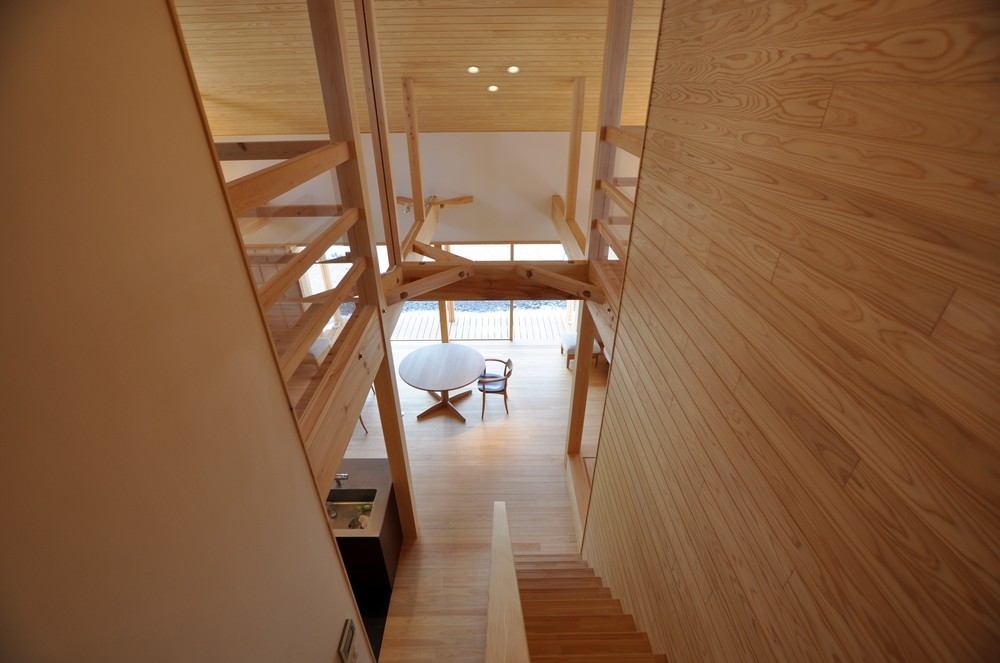 階段ホール | ピアノのある木の家