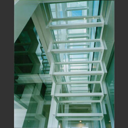 ガラス階段の家 原 空間工作所の建築事例 Sumika 建築家 工務店との家づくりを無料でサポート